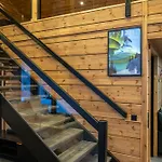 Sven Chalet *